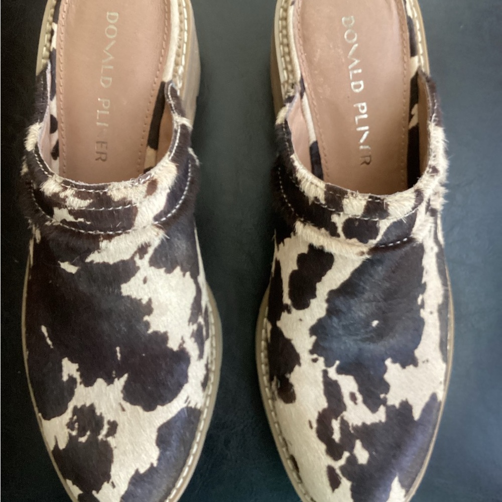 Donald J. Pliner Dar Brown and Cream Mules with Cow Print 7.5